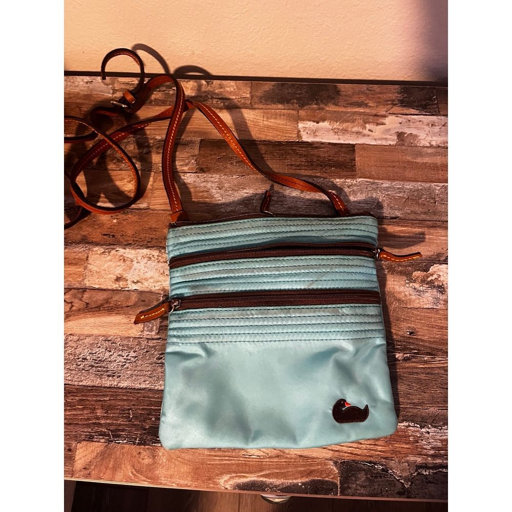 Dooney & Burke crossbody‎